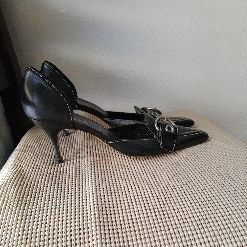 Prada Black Leather Shoes - Picture 1 of 8